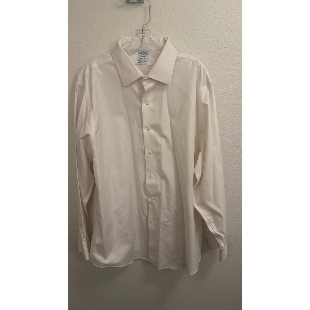 Brooks Brothers Mens 17-34 Regular Fit Non-Iron Stretch Supima Cotton Shirt